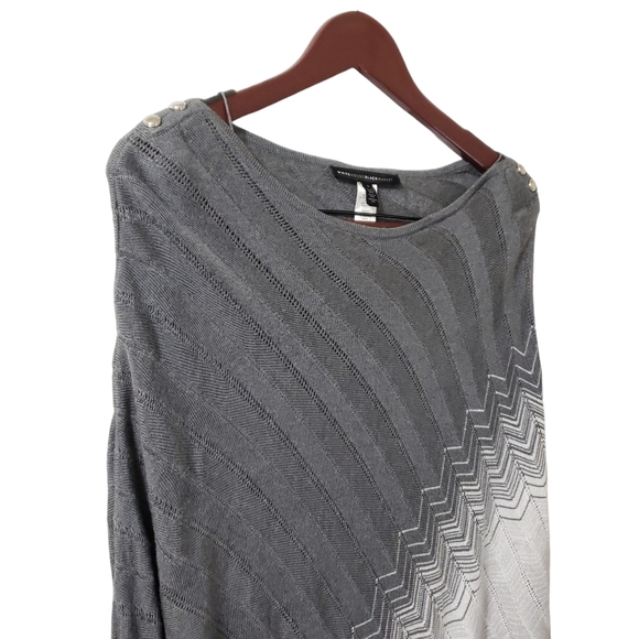White House Black Market Asymmetric Grey/White Chevron Poncho Sweater Small - Picture 4 of 12